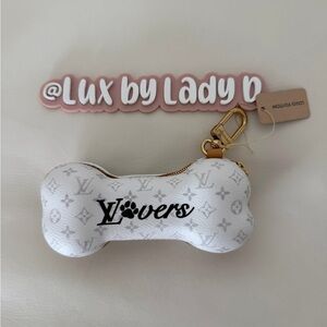 Louis Vuitton Bone key pouch